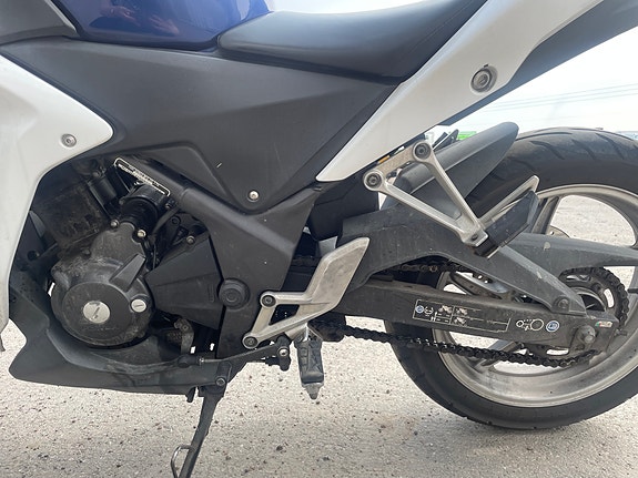 Honda CBR 250 R 8 of 10