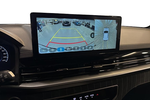 KGM Rexton 12 of 24