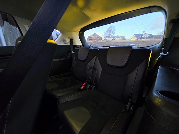 Ford S-MAX 13 of 13