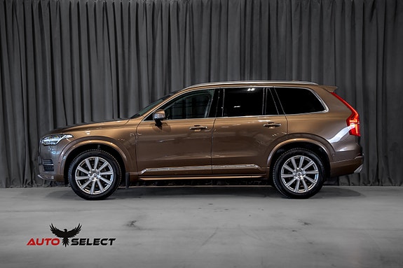 Volvo XC90 8 of 30