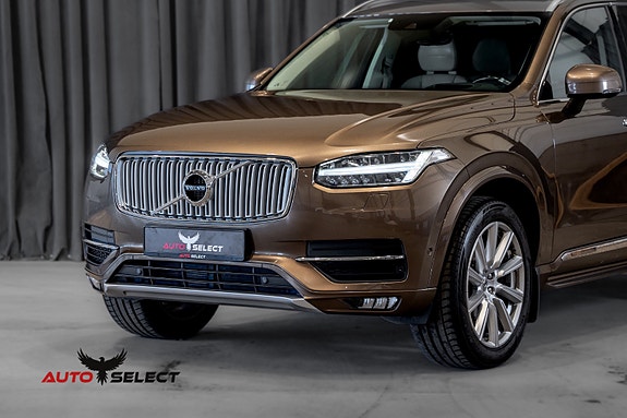 Volvo XC90 7 of 30