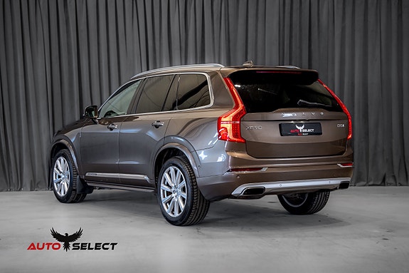 Volvo XC90 9 of 30