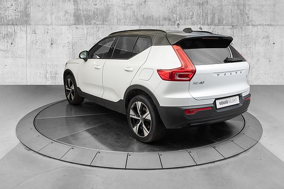 Volvo XC40 5 of 5