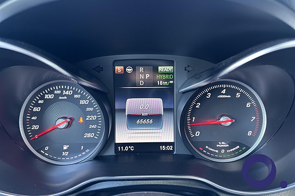 Mercedes-Benz GLC350 e 17 of 21
