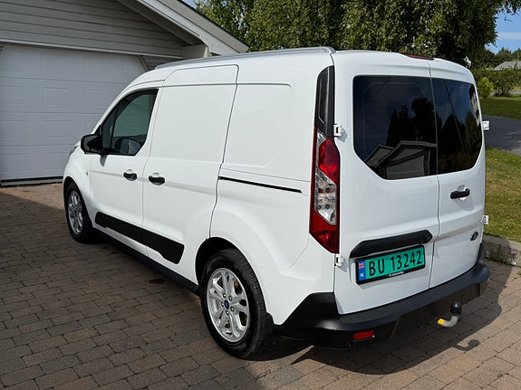 Ford Transit Connect 4 of 5