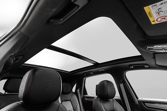 Porsche Cayenne 21 of 30