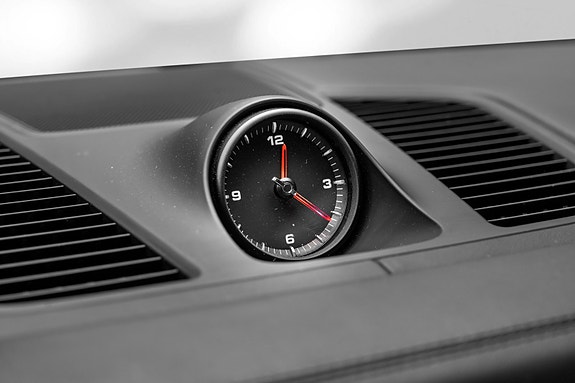 Porsche Cayenne 30 of 30