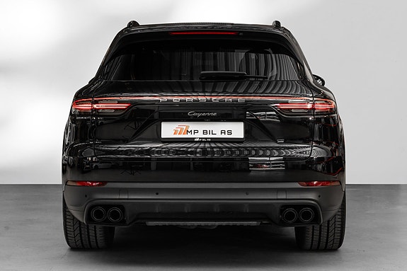 Porsche Cayenne 5 of 30