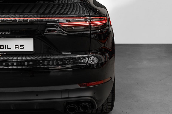 Porsche Cayenne 9 of 30