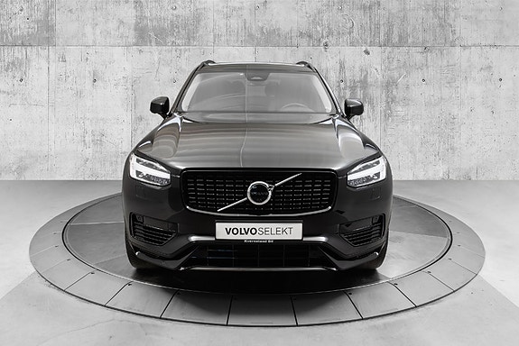 Volvo XC90 3 of 5