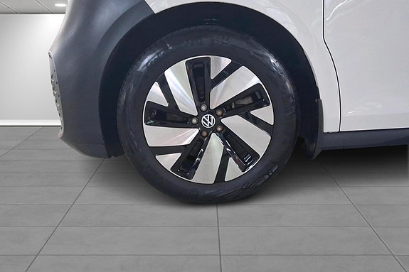 Volkswagen ID. Buzz 7 of 19