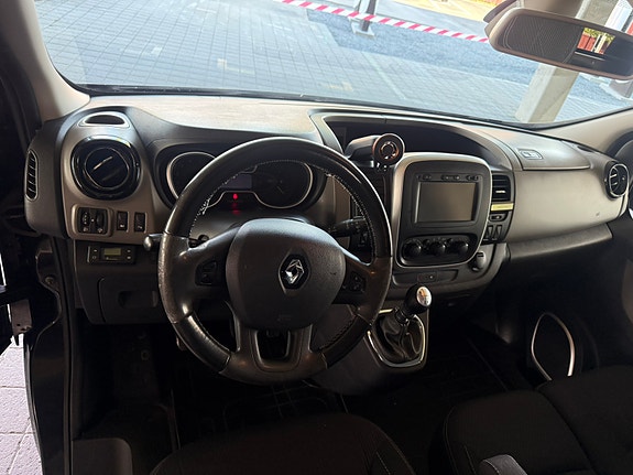 Renault Trafic 21 of 30