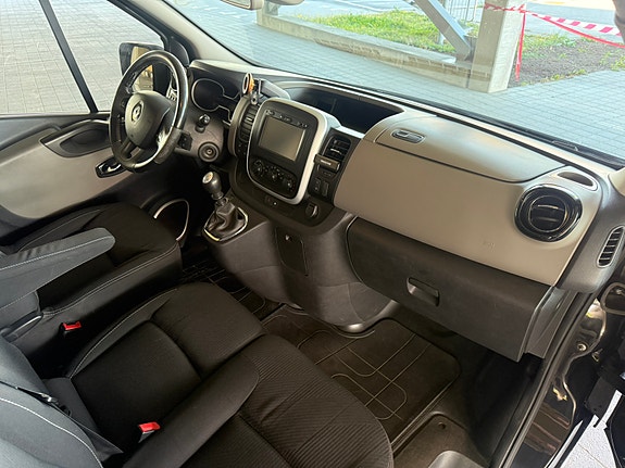 Renault Trafic 25 of 30