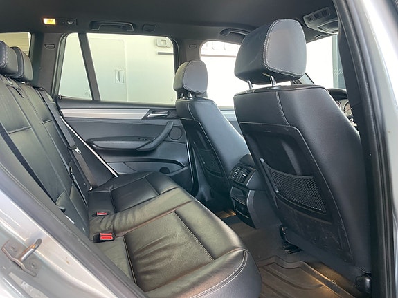 BMW X3 15 of 19