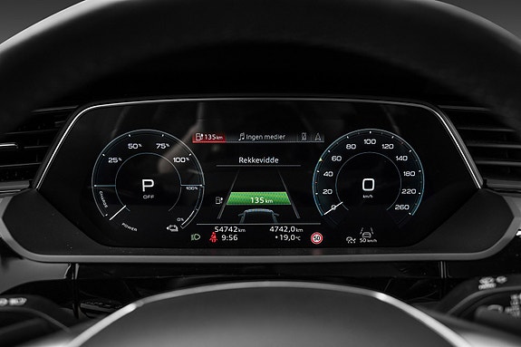 Audi e-tron Sportback 20 of 30