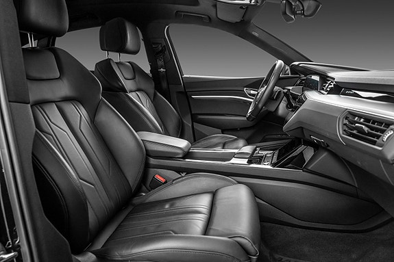 Audi e-tron Sportback 15 of 30