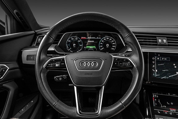Audi e-tron Sportback 18 of 30