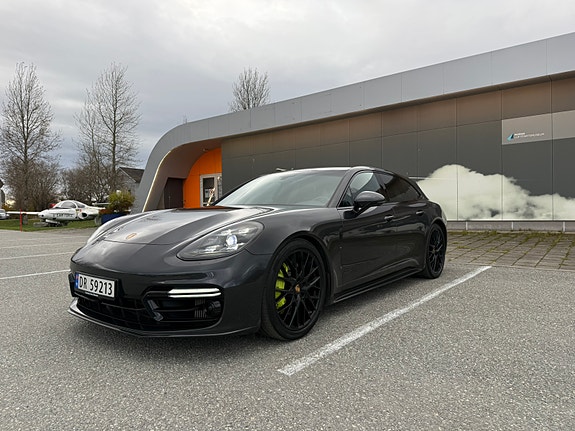 Porsche Panamera 8 of 15