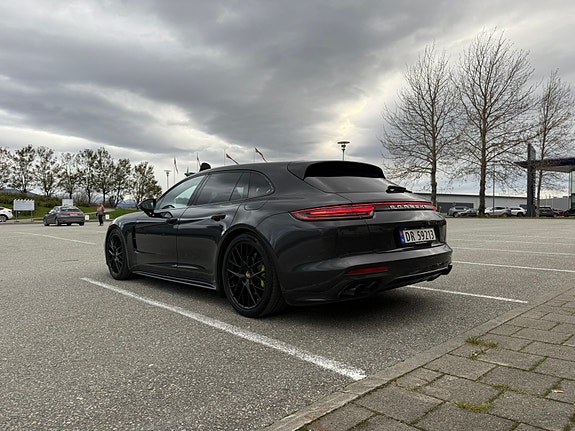 Porsche Panamera 3 of 15