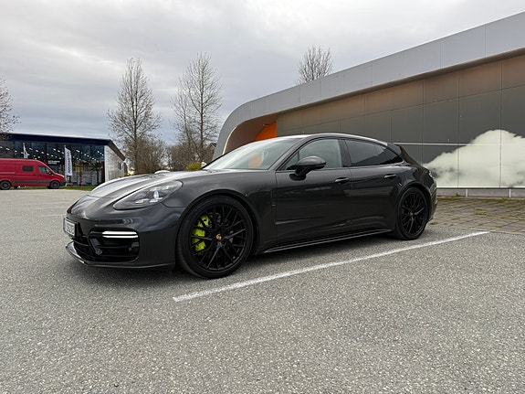 Porsche Panamera 7 of 15