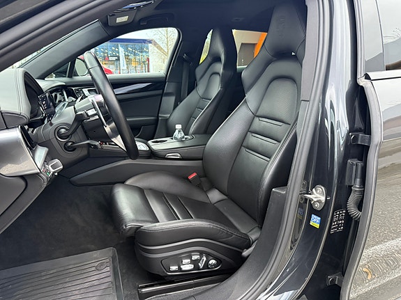 Porsche Panamera 11 of 15
