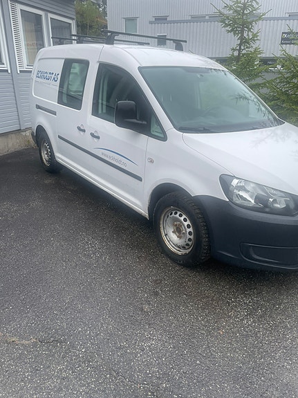 Volkswagen Caddy Maxi 2 of 5