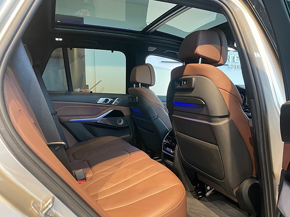 BMW X5 9 of 17