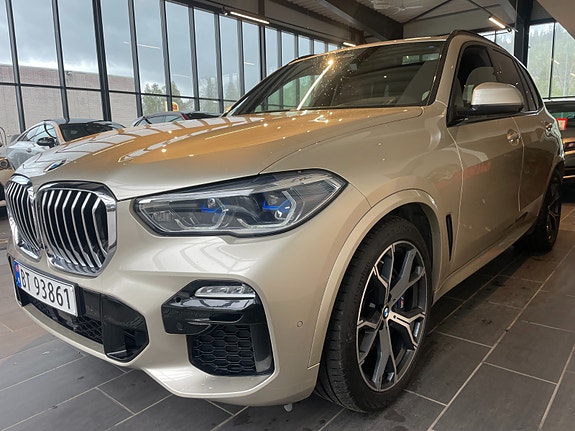 BMW X5 4 of 5
