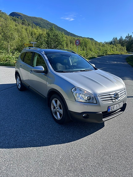 Nissan Qashqai+2 3 of 5