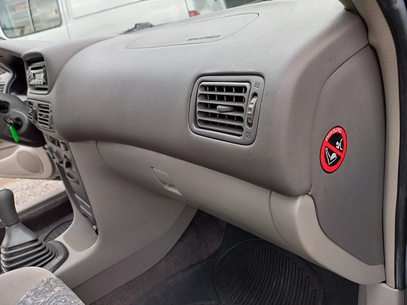 Toyota Corolla 14 of 30