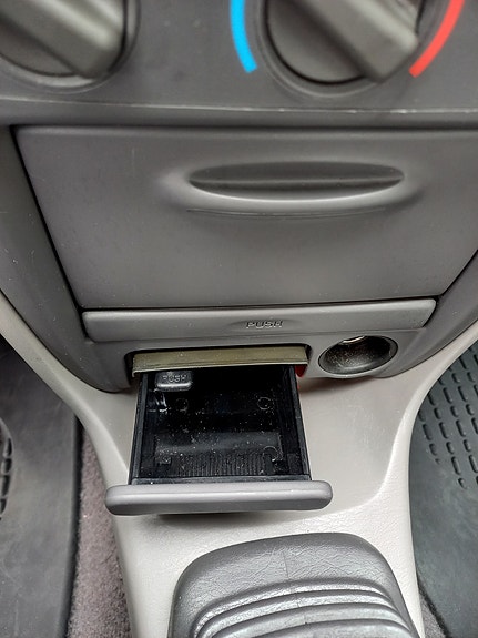 Toyota Corolla 13 of 30