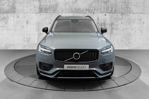 Volvo XC90 4 of 5