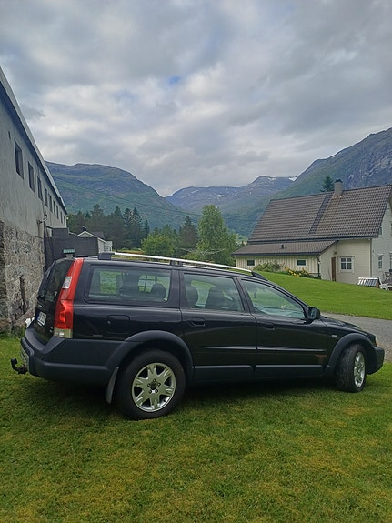 Volvo XC70 3 of 30