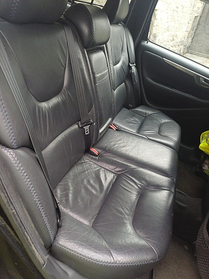 Volvo XC70 13 of 30