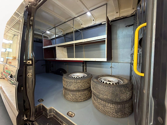 Volkswagen Crafter 15 of 30