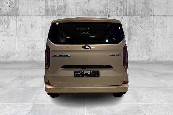 Ford Transit Custom 4 of 5