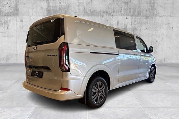 Ford Transit Custom 5 of 5