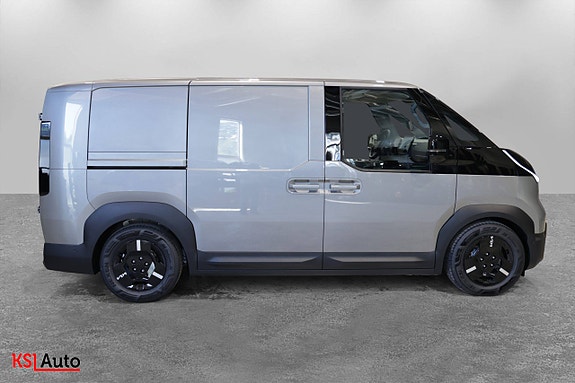 Kia PV5 8 of 30