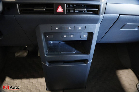 Kia PV5 30 of 30