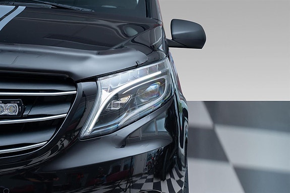 Mercedes-Benz Vito 119 2 of 5