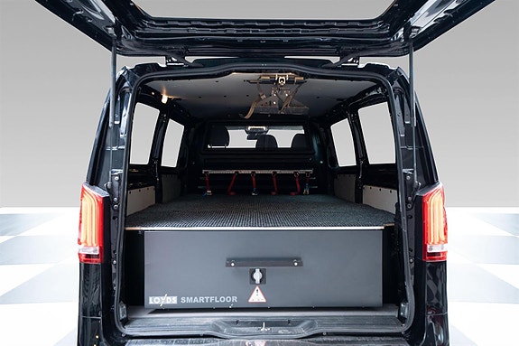 Mercedes-Benz Vito 119 17 of 30