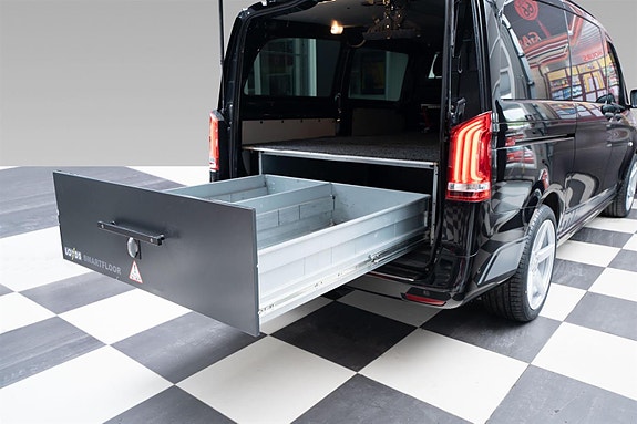 Mercedes-Benz Vito 119 18 of 30
