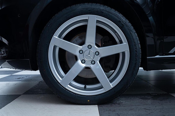 Mercedes-Benz Vito 119 8 of 30