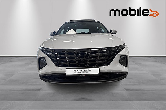 Hyundai Tucson 18 of 24