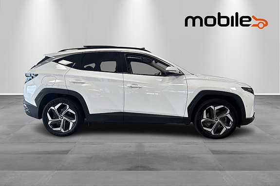 Hyundai Tucson 2 of 24