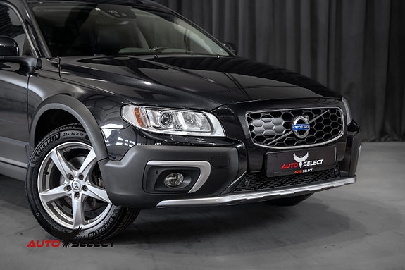 Volvo XC70 2 of 5