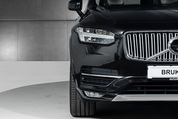 Volvo XC90 6 of 30