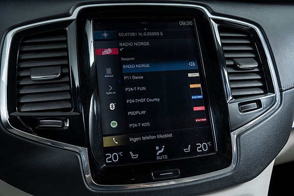 Volvo XC90 13 of 30
