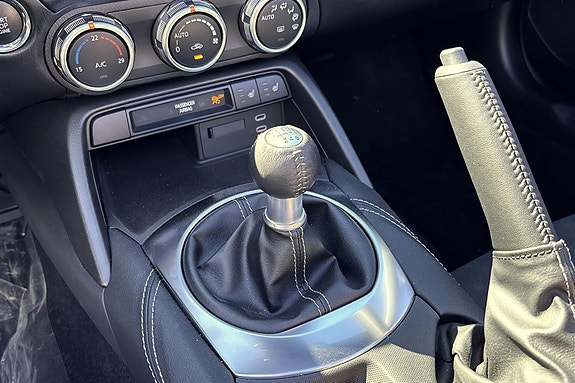 Mazda MX-5 15 of 15