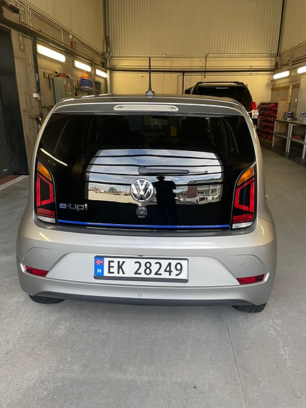 Volkswagen e-Up! 5 of 9